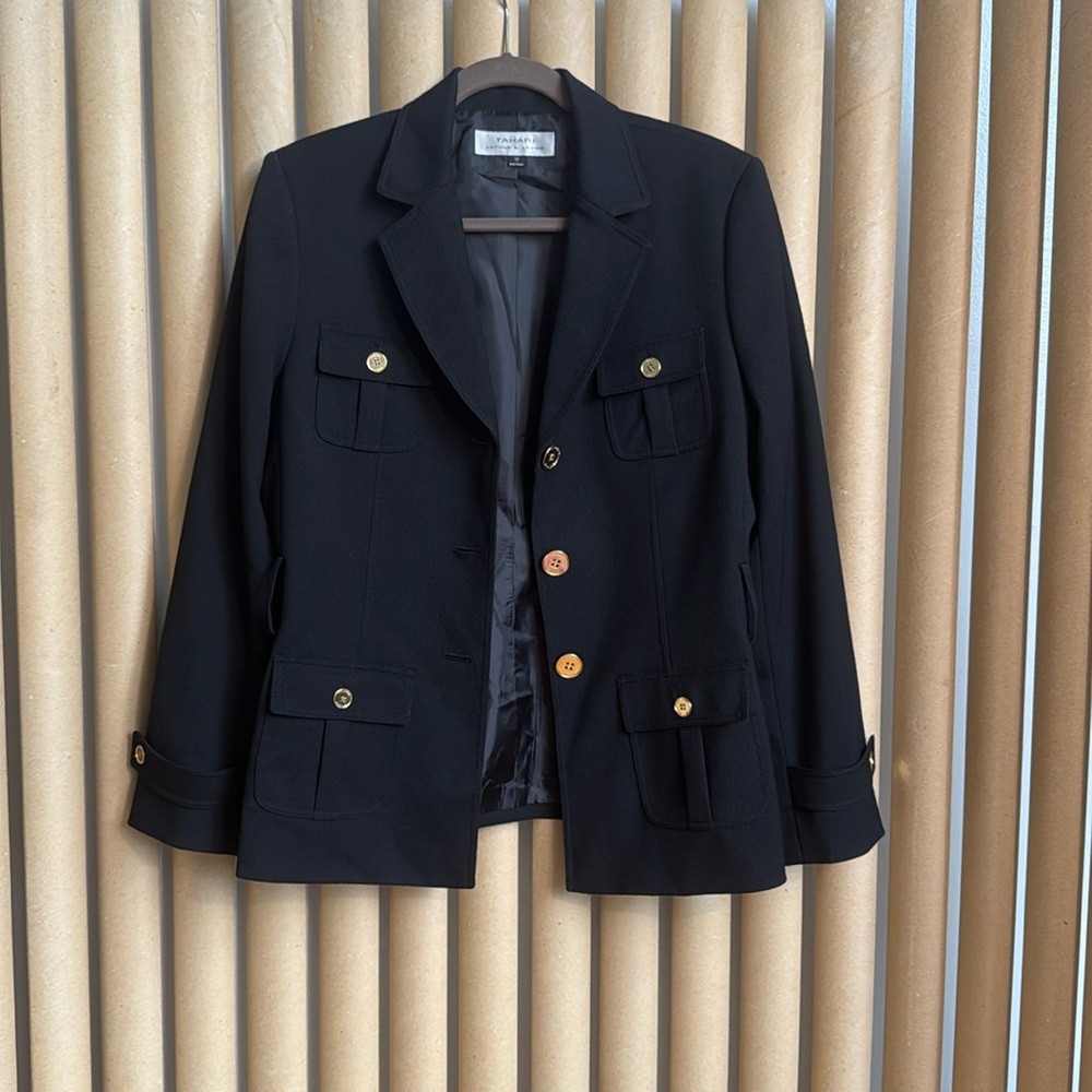 Tahari black and gold blazer vintage